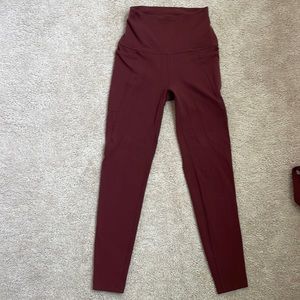 BEYOND YOGA high waisted pocket leggings-size small
